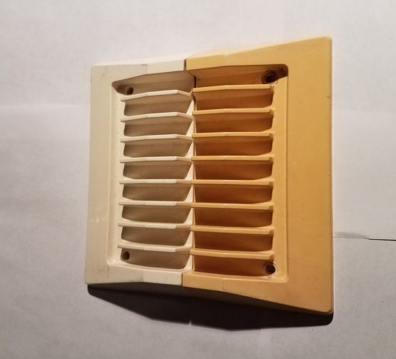 Attwood Modular Vent End Section, White / Creme 1439A1 Nice