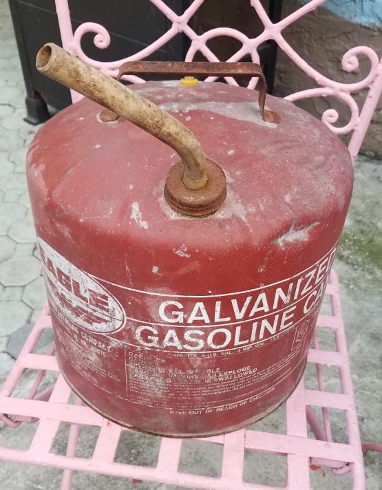 Vintage Red Gas Gasoline Can Eagle 5 Gallon Galvanized Metal Tank Model SP 5
