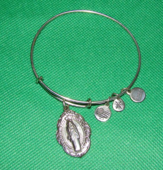 Alex & Ani Silver Bracelet Mother Mary Shine Your Light Of Grace On Me