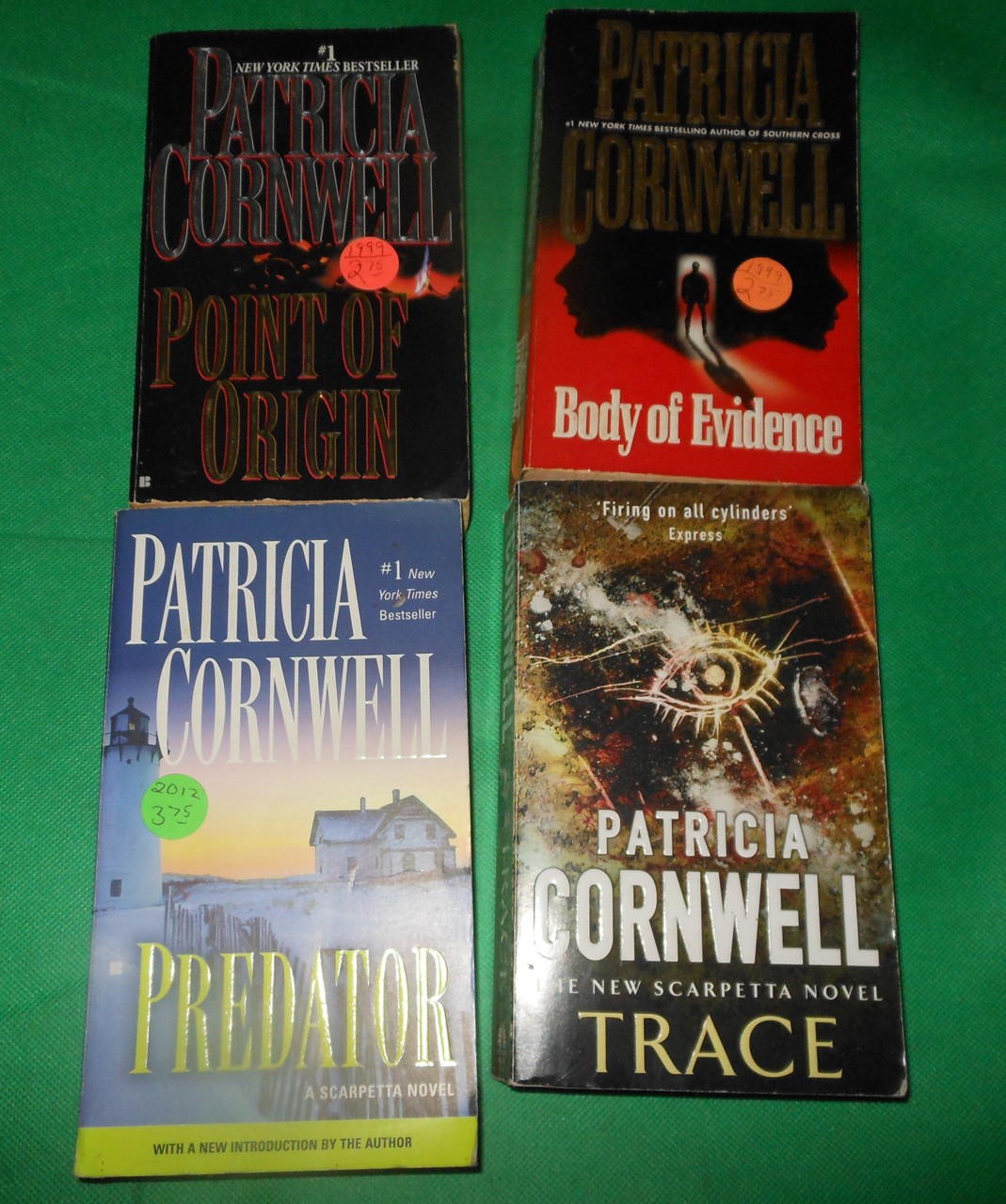 Lot of 4 Books by Patricia Cornwell Vintage Paperback Condition Predator Body Evidence Trace-1