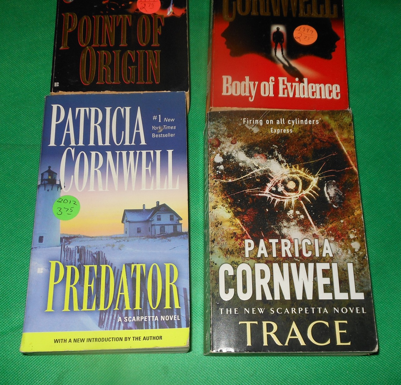 Lot of 4 Books by Patricia Cornwell Vintage Paperback Condition Predator Body Evidence Trace-3