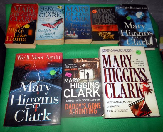 Lot of 8 Books Mary Higgins Clark Vintage No Place Like Home Pretend you Don't See Her