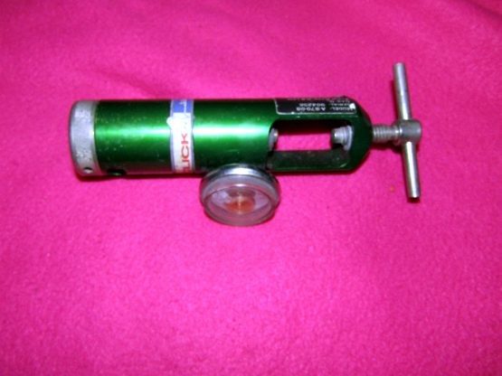 Oxygen Tank Valve Regulator Flow Rate 0-8 LPM Model A-870-08