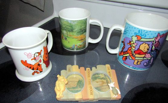 Lot of 4 Winnie the Pooh Themed Collectors Cup Mugs Picture Frame Vintage Rare