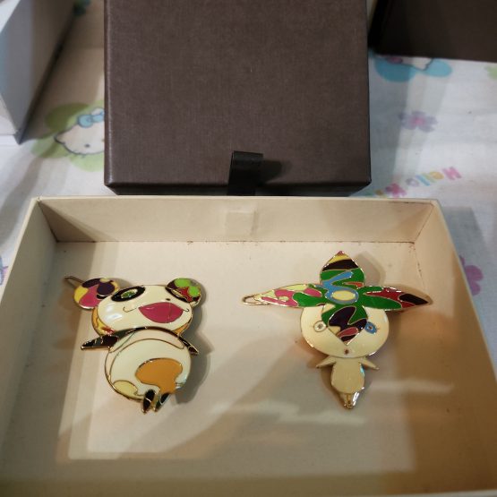 Auth Louis Vuitton Takashi Murakami Hair Barrette 2 Set Panda Flower Boy M92595