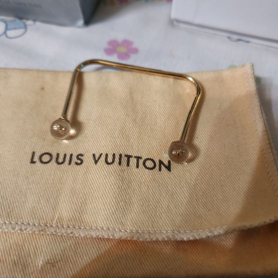 Rare Authentic LOUIS VUITTON Bracelet Clear Resin Bubble M65430 Metal Gold Color